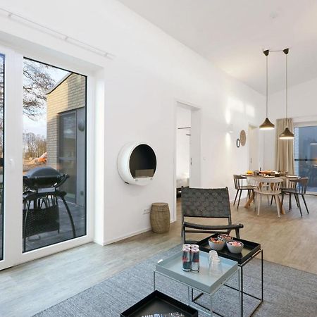2 Bedroom Awesome Home In Lembruch-Duemmer See ภายนอก รูปภาพ